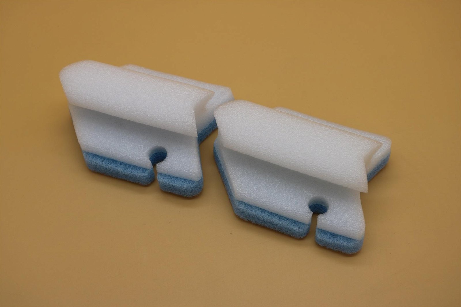scouring pad with holder