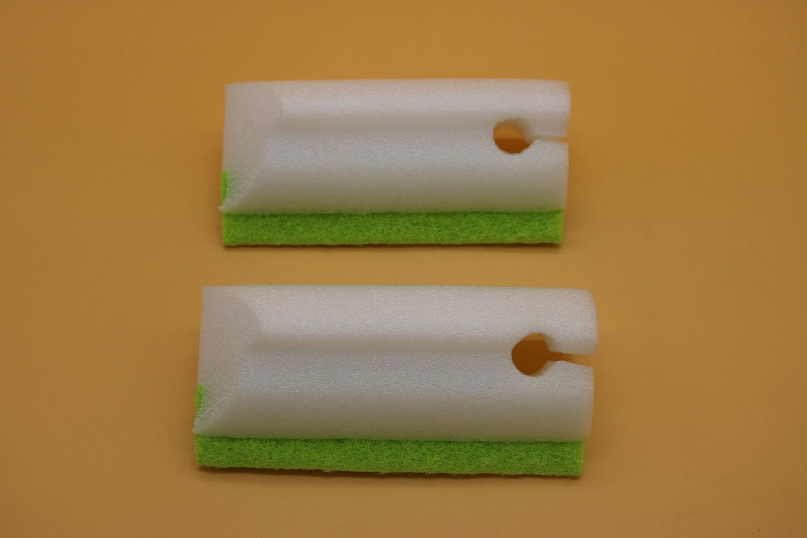 gap cleaning scouring pad with holder 4