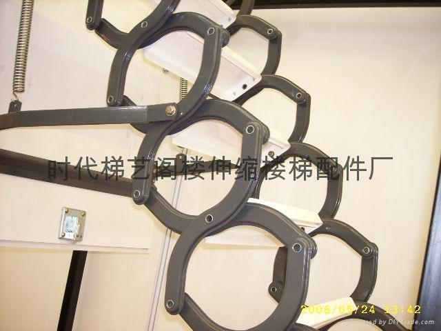 長沙閣樓伸縮樓梯 3