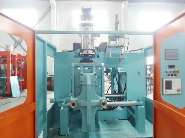 10L  PP/PVC bottle blow molding machine 2