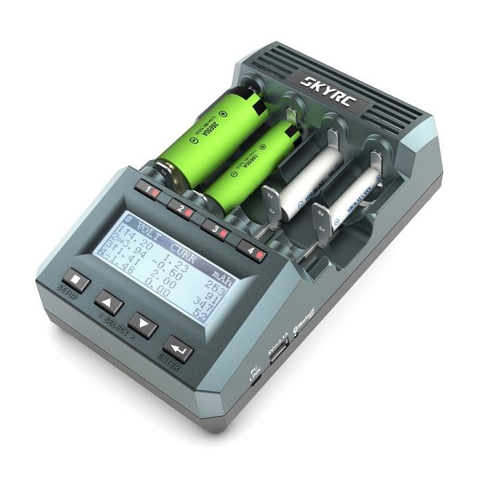 SKYRC MC3000 圓柱型電池充電器