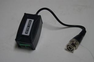 双绞线视频无源传输器500米有效 监控视频传输器 XDD-601T/R