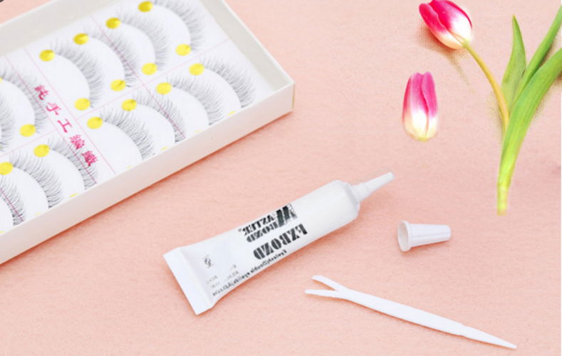 white eyelash glue for strip lashes  5