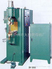 Capacitor discharge machine