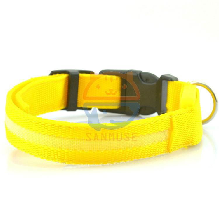 2.5cm LED Dog Nylon Collar Safety necklace Flashing Lighting Up Collar 3