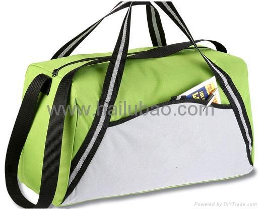 duffles bags/travelling bags 4