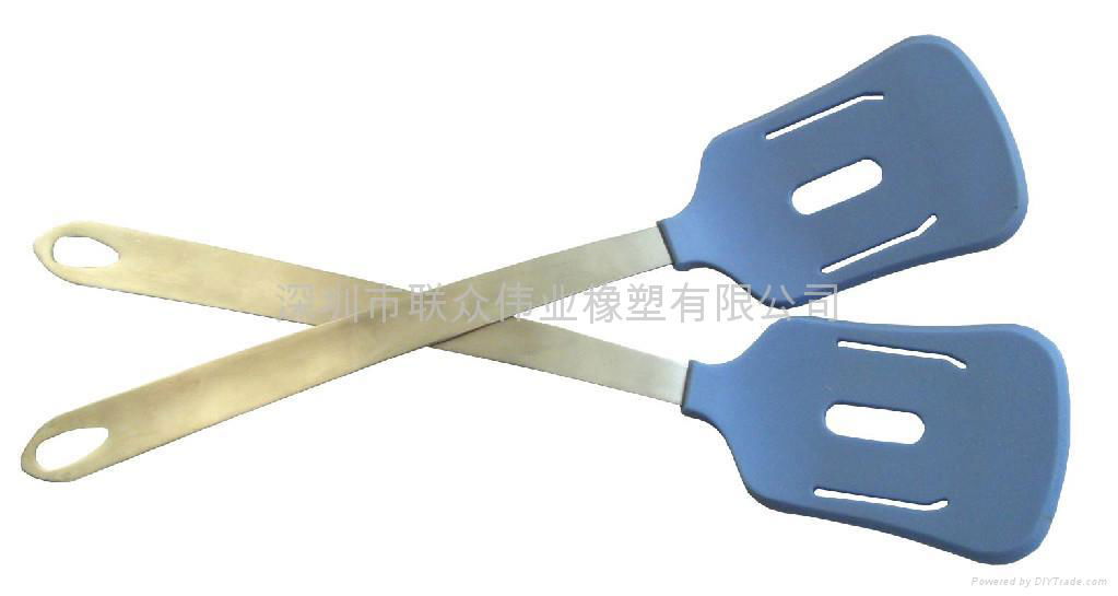 Silicone leakage shovel