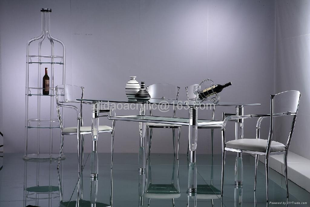 lucite clear fashion table 