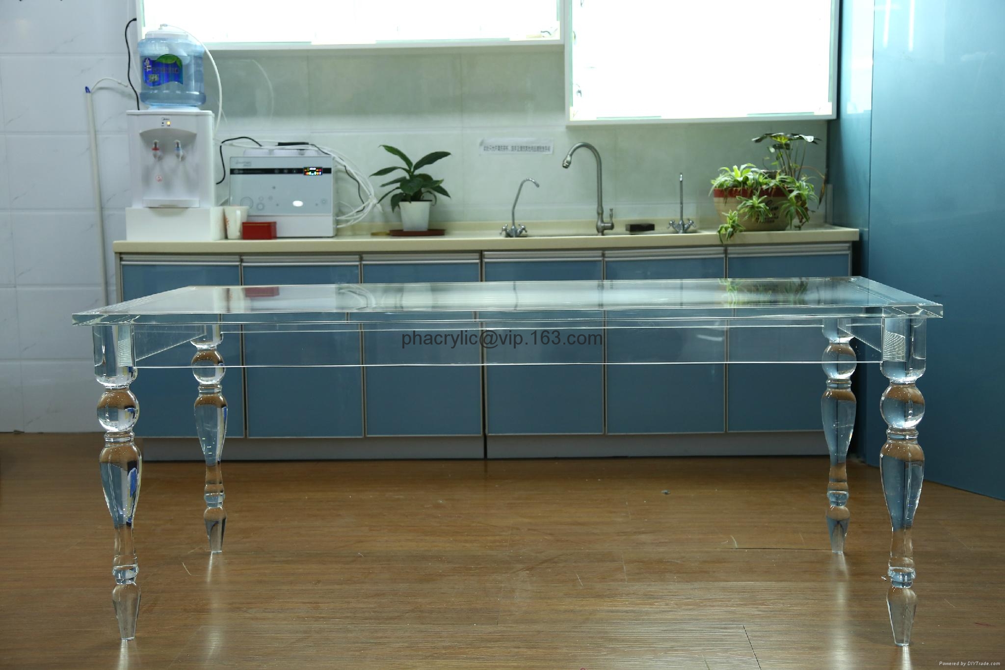 2017 latest design Modern Transparent Acrylic Dining table CT029