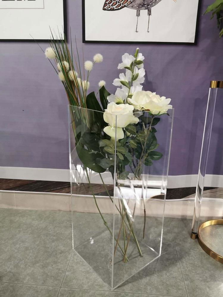 Big wedding acrylic vases