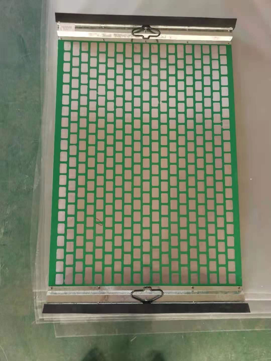 Petroleum vibrating screen 3