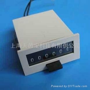 SMALL ELECTRIC COUNTER 2