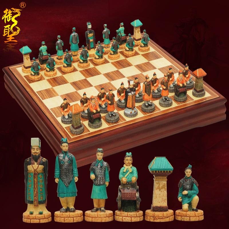 Portrait  chess set 2