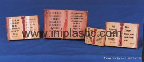 we mianly manufacture polyresin BIBLE plastic book accessories toy book