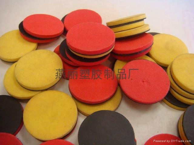 We are a plastic products factory  in China.Since 2000,we major in the OEM &ODM productions of the followings,we have our own molding shops where we can build molds at competitive price, our self-controlled workshops involve molding injection, pad printing, silk printing, assembly and packing,etc..Please see below is our catagories and attached pics are some products for your kind reference. 1)eductional school items 2)boardgames and printing 3)game accessories and chess 4)cute ducks 5)vinyl toys vinyl figurines 6)plastic molds 7)electronic gifts and gadgets 8)polyresin crafts 9)piggy banks 10)pet toys 11)keychains and topper 12)outdoor activity items 13)kitchenware bathroom and household appliance.