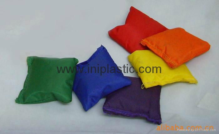 we custom produce bean bags beanbag sand bag printed beanbag embroidery bag  3