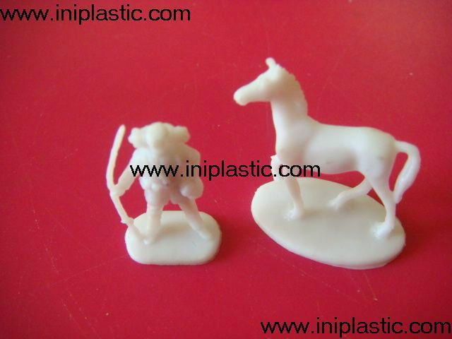 we are an educational toys plant makes cylinder pawns plastic pawns plastic pion 5