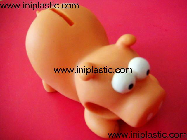 本厂是玩具生产厂家可定制多种搪胶小猪储钱罐|野猪钱罐|箭猪钱罐