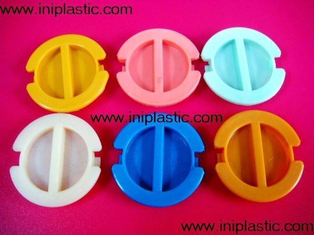 we mainly produce kinds of plastic cover piggy bank bottom covers plastic lid 2