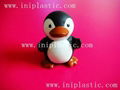 we produce vinyl penguin mother toy elephant son penguin family penguin toy 16