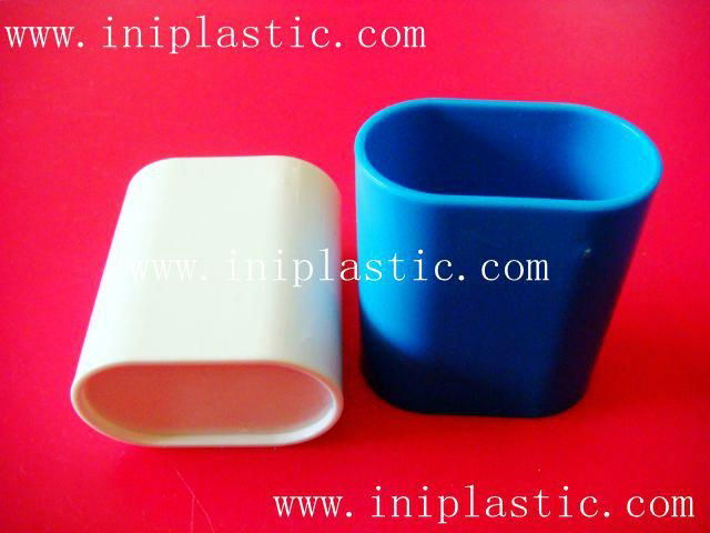 We are a plastic products factory  in China.Since 2000,we major in the OEM &ODM productions of the followings,we have our own molding shops where we can build molds at competitive price, our self-controlled workshops involve molding injection, pad printing, silk printing, assembly and packing,etc..Please see below is our catagories and attached pics are some products for your kind reference. 1)eductional school items 2)boardgames and printing 3)game accessories and chess 4)cute ducks 5)vinyl toys vinyl figurines 6)plastic molds 7)electronic gifts and gadgets 8)polyresin crafts 9)piggy banks 10)pet toys 11)keychains and topper 12)outdoor activity items 13)kitchenware bathroom and household appliance. ====================   We hope we can get this chance from you  