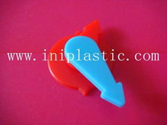 we manufacture plastic book spinner spinning arrows clock spinner plastic arrows