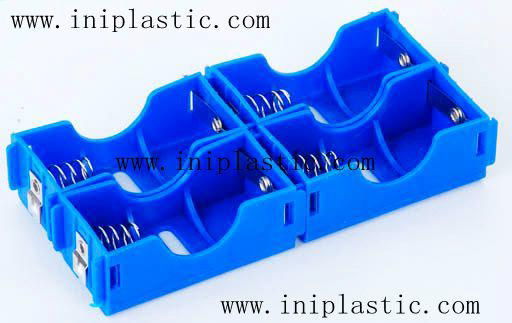 We are a plastic products factory  in China.Since 2000,we major in the OEM &ODM productions of the followings,we have our own molding shops where we can build molds at competitive price, our self-controlled workshops involve molding injection, pad printing, silk printing, assembly and packing,etc..Please see below is our catagories and attached pics are some products for your kind reference. 1)eductional school items 2)boardgames and printing 3)game accessories and chess 4)cute ducks 5)vinyl toys vinyl figurines 6)plastic molds 7)electronic gifts and gadgets 8)polyresin crafts 9)piggy banks 10)pet toys 11)keychains and topper 12)outdoor activity items 13)kitchenware bathroom and household appliance