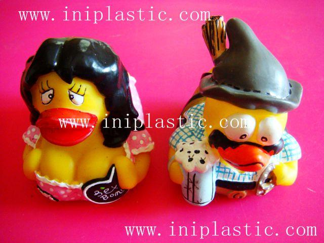 we mainly manufacture duck with sunglasses duck with glasses custom ducks