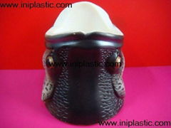 we mainly manufacture golden fish head can holder toy milk cow figurine