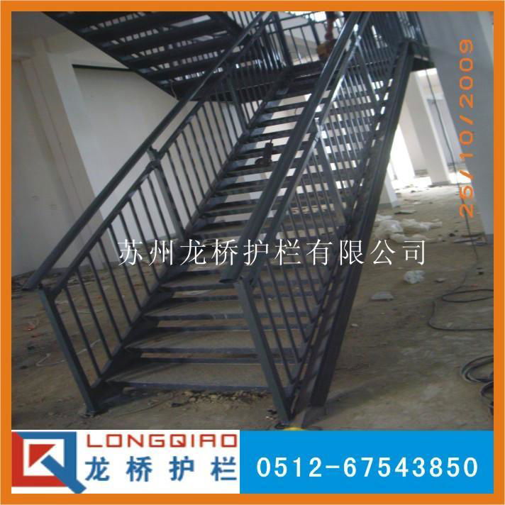 钢管楼梯护栏 2