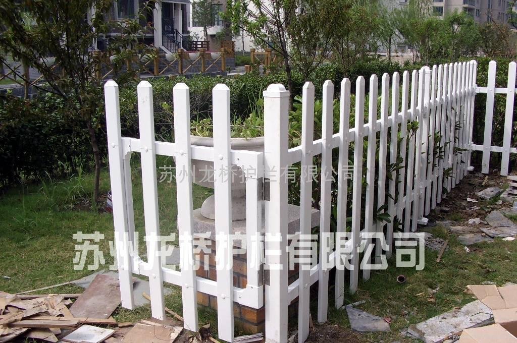 蘇州PVC塑鋼護欄