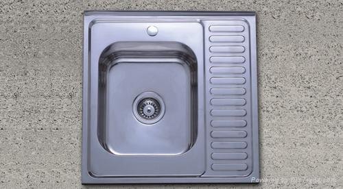 With Water Baffle Stainless Steel Sink 4