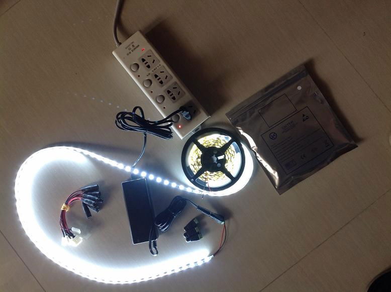 销售12V3.8A led灯条电源 2