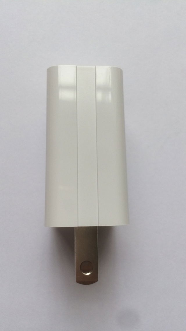 wholesales UL Listed Universal US 5V1A USB Wall Charger Plug,white type,in stock 3