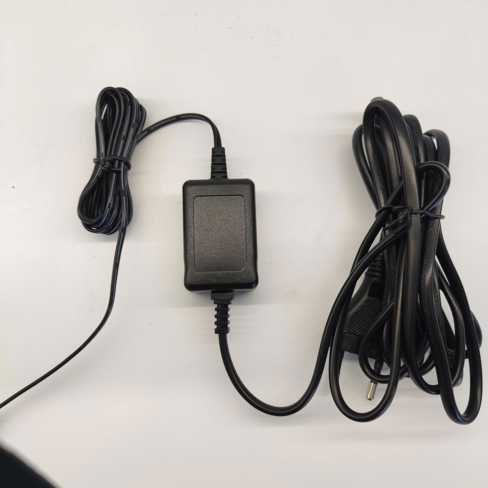 Sell Desk-Top power adapter 5V2A GEO101U-050200W  2