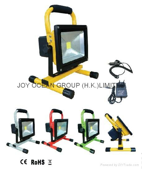 Portable and rechargeable LED flood light  4