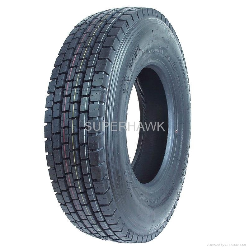  Radial Tire (SUPERHAWK TYRE HK880)