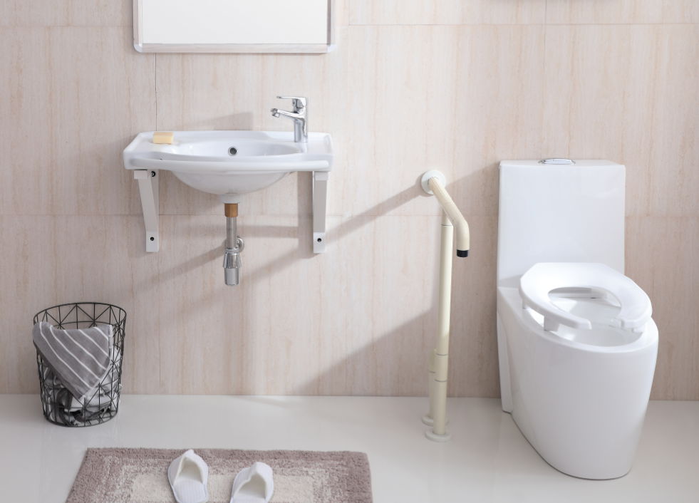 ceramic wash basin and bathtub for old people and disable people 2