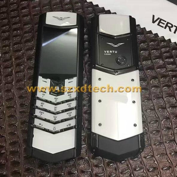 Replica Vertu Signature S, Ceramic Body Luxury Cell Phone 4