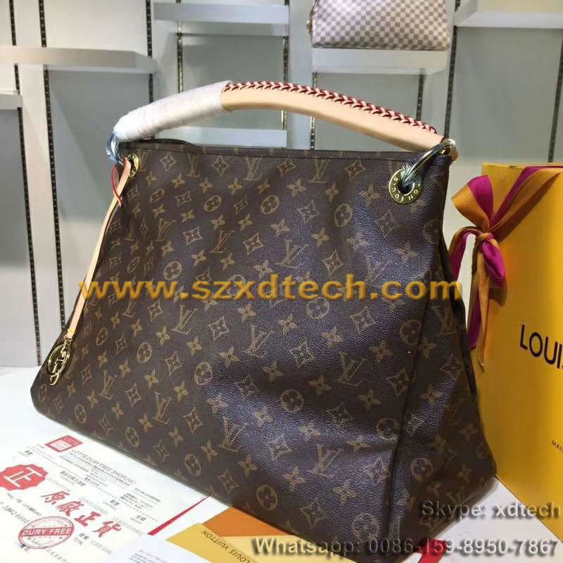 Louis Vuitton Artsy All pictures Avaliable Louis Vuitton Shoulder Bags