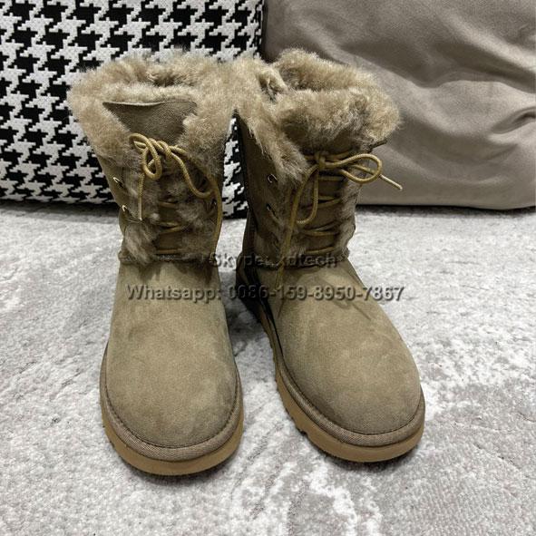 UGG Low Boots