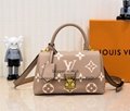 Replica Louis Vuitton MADELEINE Crossbody Bags Lady Bags