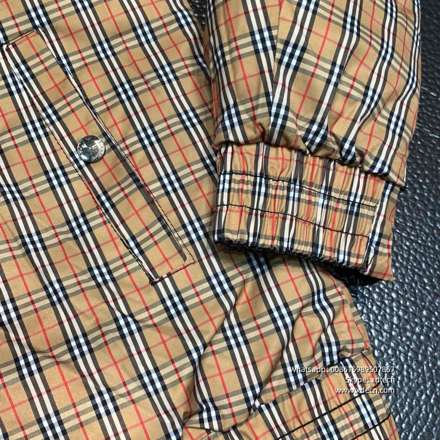 Two-side Down Jackets          Classic Grid Pictures 5