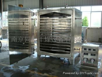 A vacuum drying 5