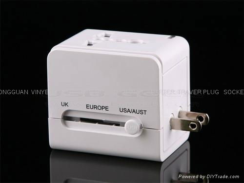 UNIVERSAL ADAPTER WITH USB Charger 3