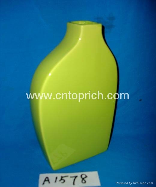 Color glazed ceramic flower vase