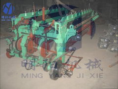 Hexagonal wire mesh machine