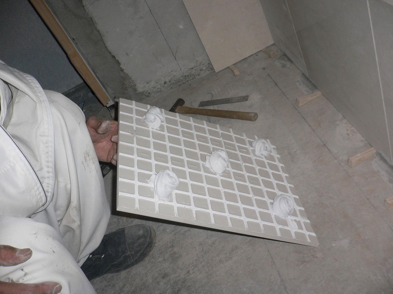 环氧树脂AB胶（代替干挂---轻松应对大型瓷砖及重型石材的粘贴施工） 2