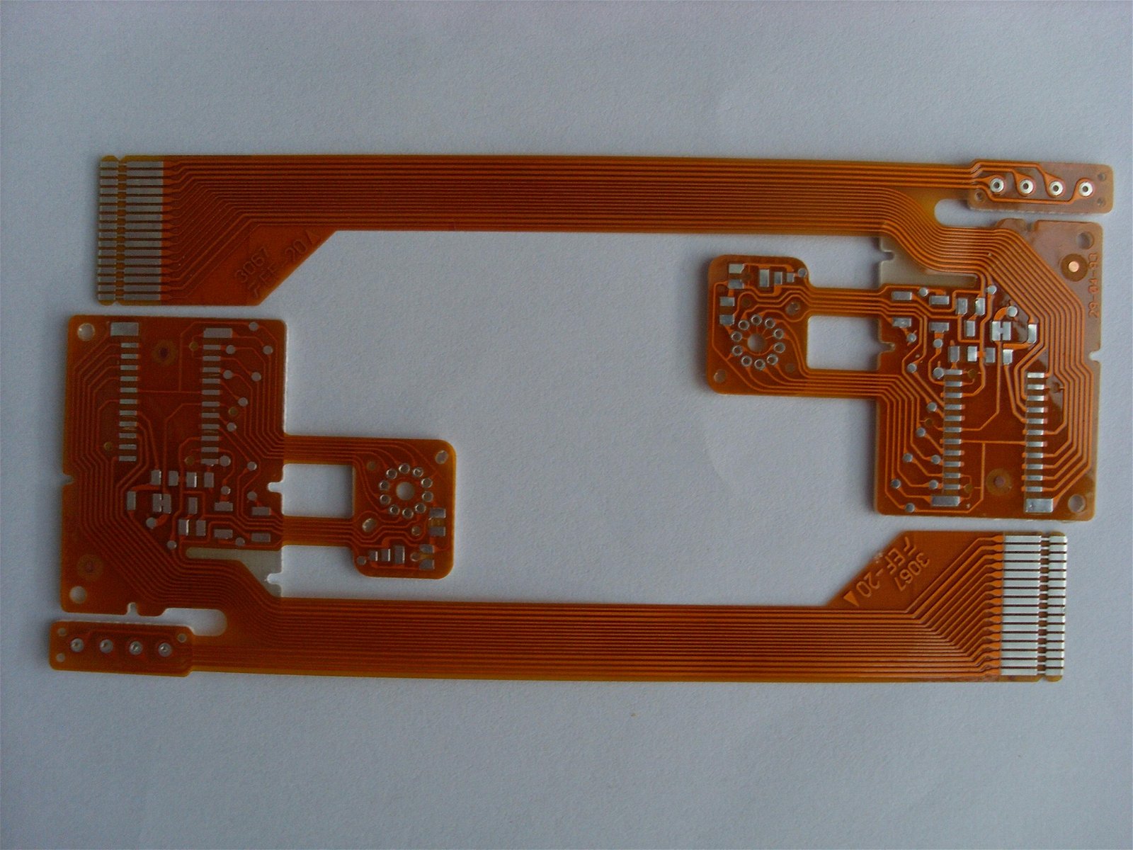 Customized (flex)printed circuit board 2