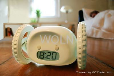 Runaway Alarm Clock（ISO9001：2000/SGS Report/ OEM Running Alarm Clock Clocky） 4